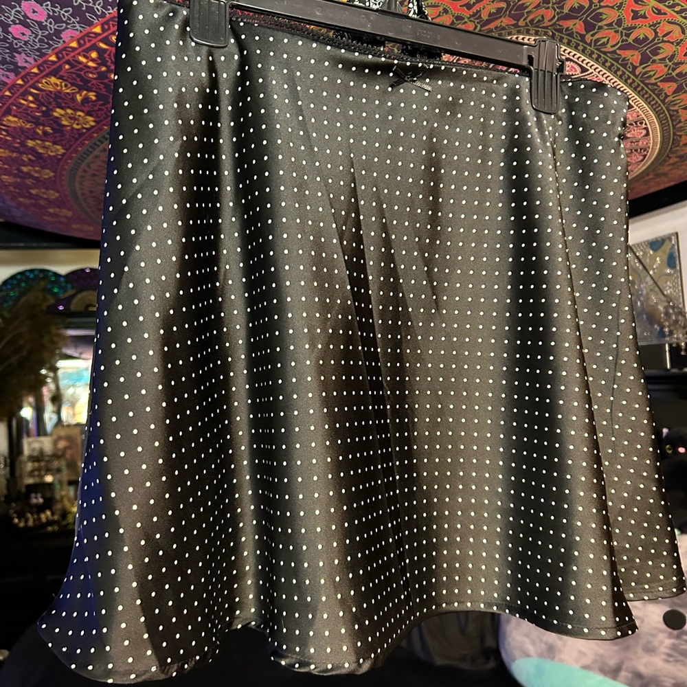 Dolls Kill Black Skater Skirt with White polkadots size XL NWT
